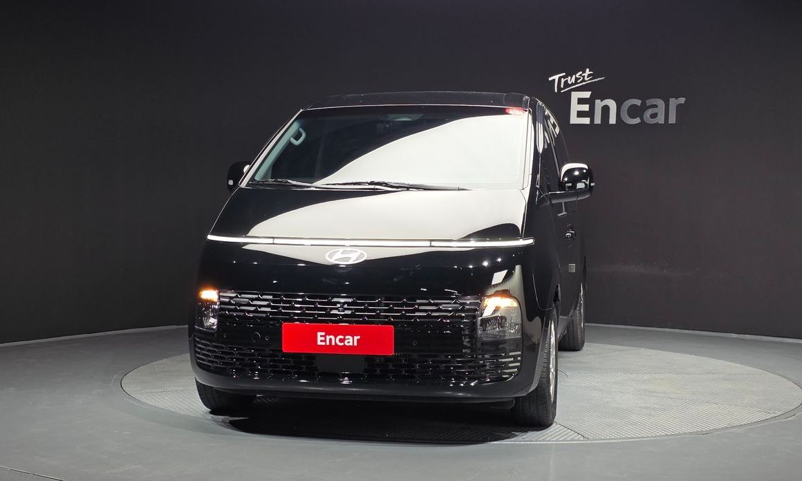 Hyundai Staria 2025