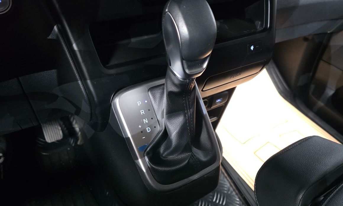 Hyundai Staria 2025