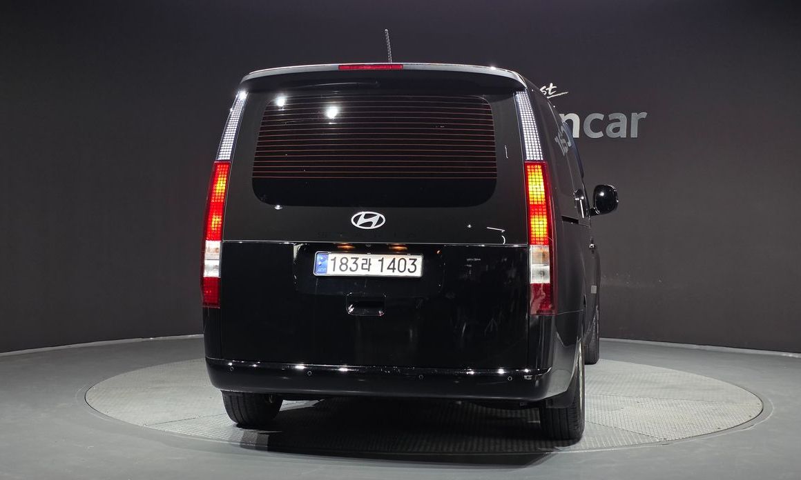 Hyundai Staria 2025