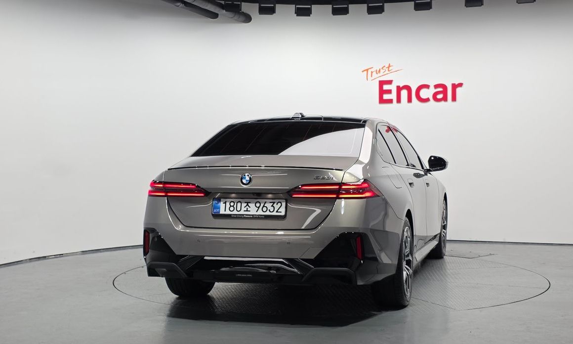 BMW 5-Series 2026