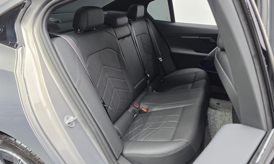 BMW 5-Series 2026