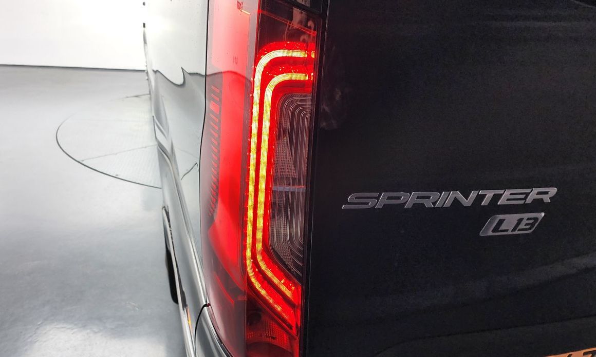 Mercedes-Benz Sprinter 2021