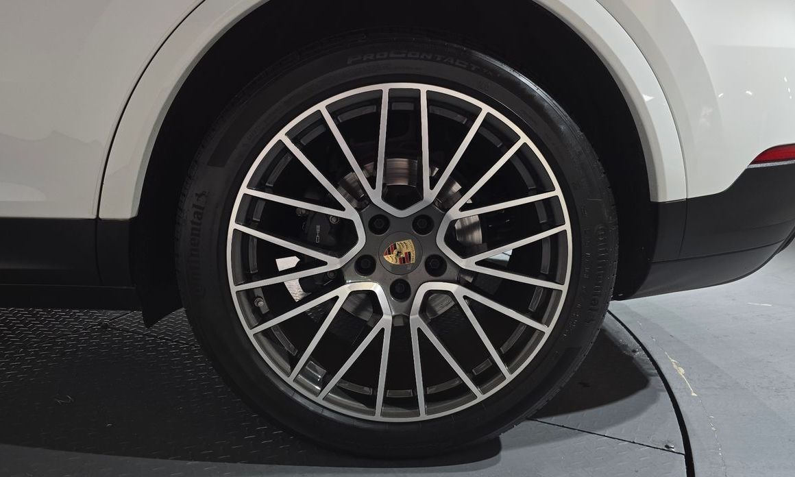 Porsche Cayenne 2023
