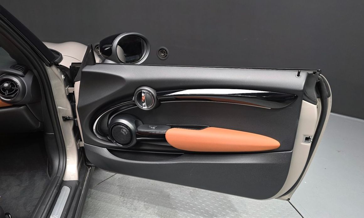Mini Cooper Convertible 2024