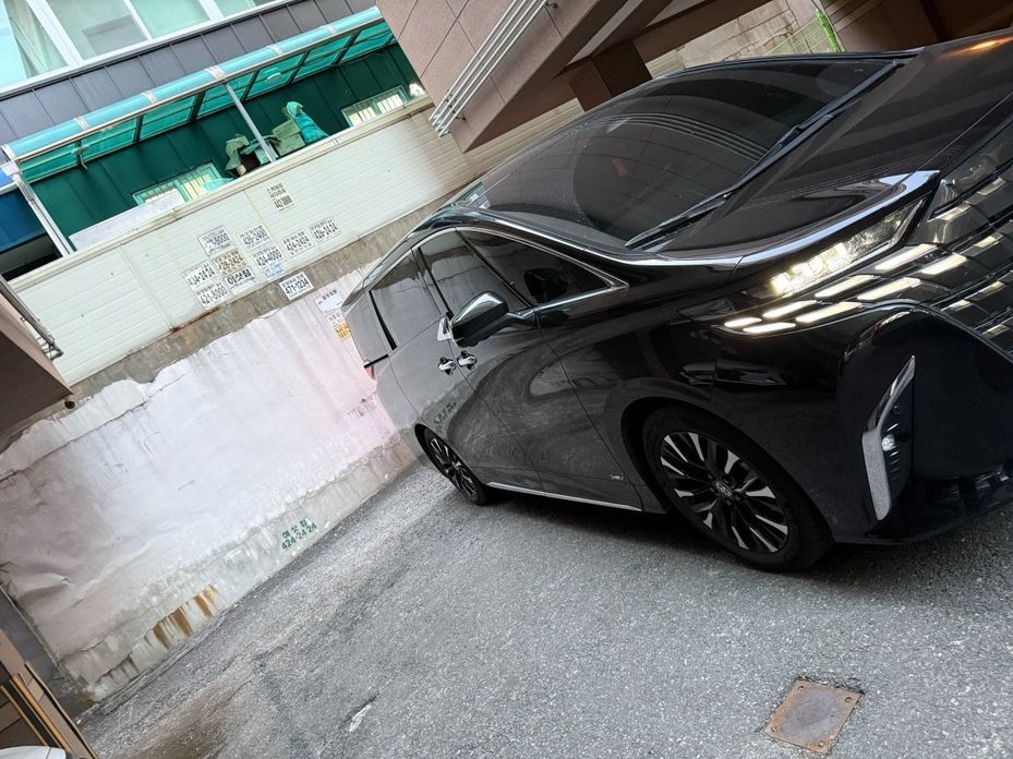 Toyota Alphard 2025