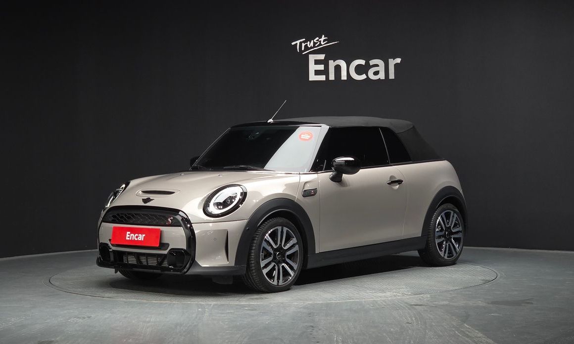 Mini Cooper Convertible 2024