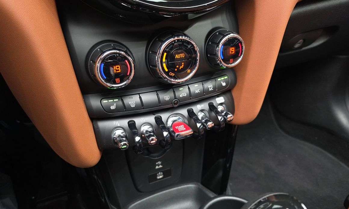 Mini Cooper Convertible 2024