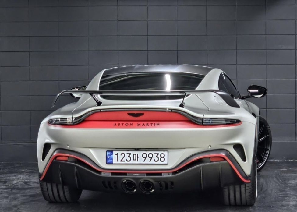 Astonmartin Vantage 2023