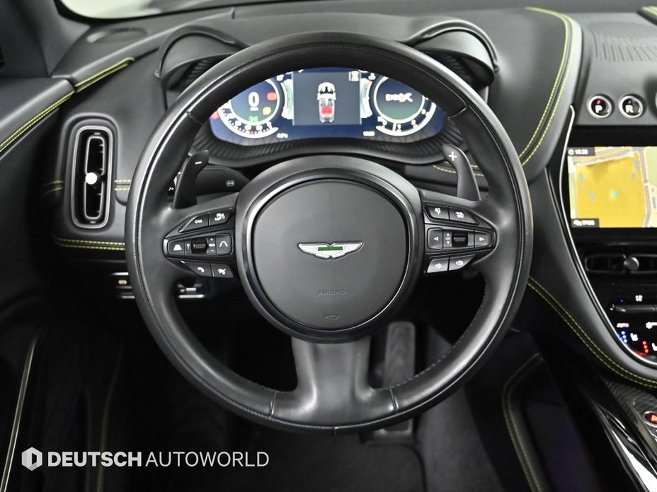 Astonmartin DBX 2023