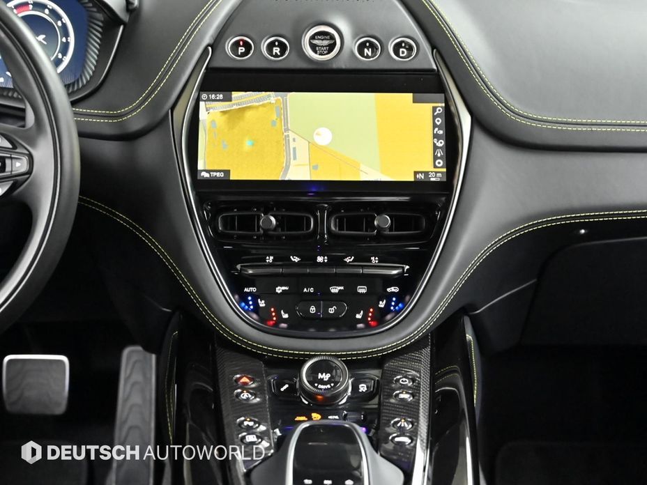 Astonmartin DBX 2023