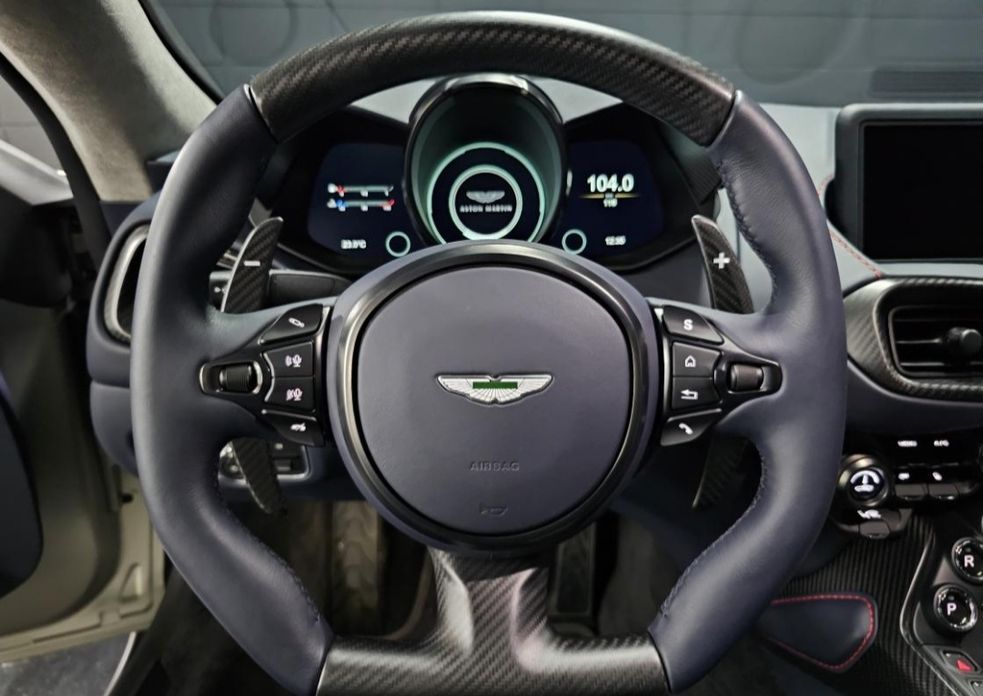 Astonmartin Vantage 2023