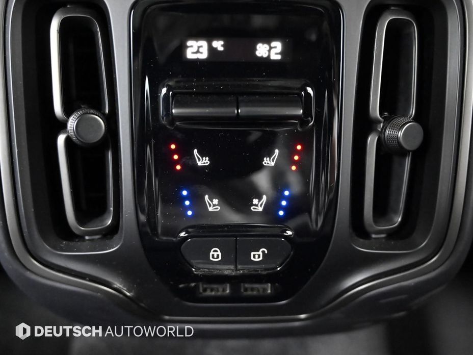 Astonmartin DBX 2023