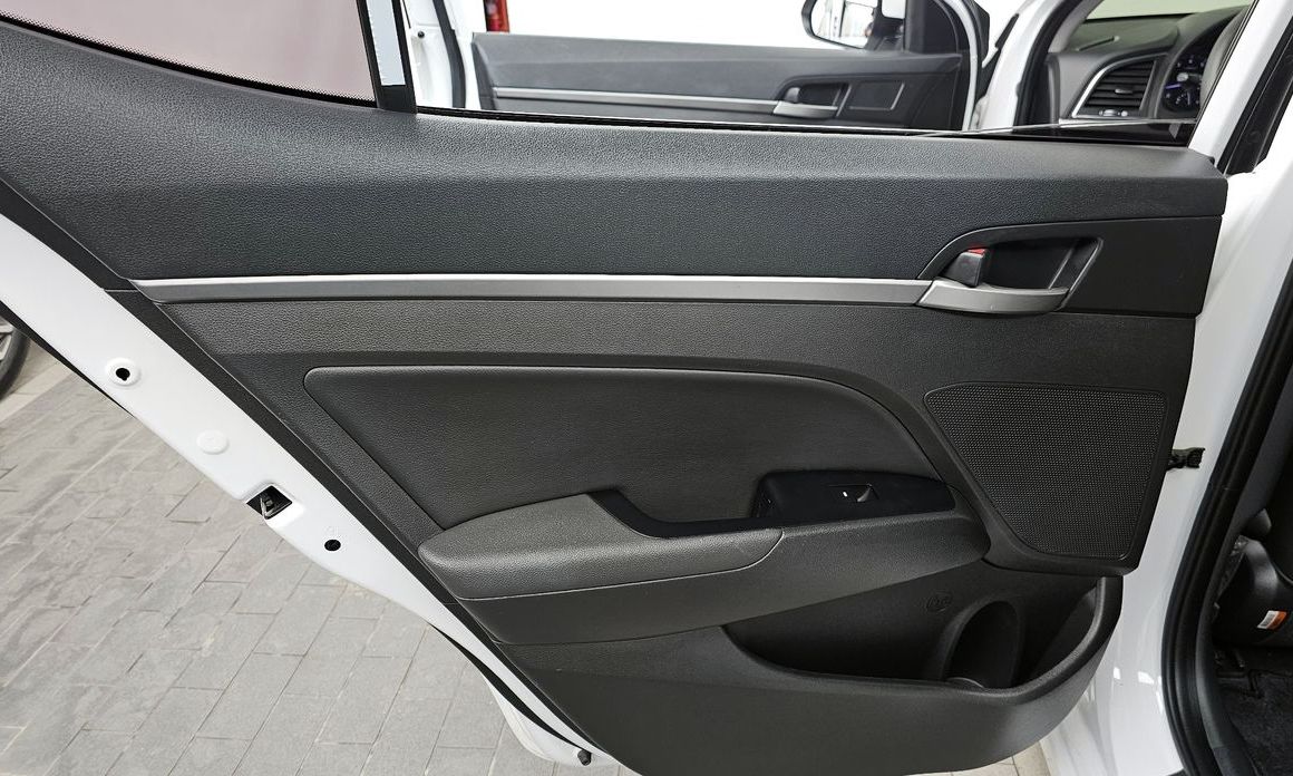 Hyundai AVANTE 2017