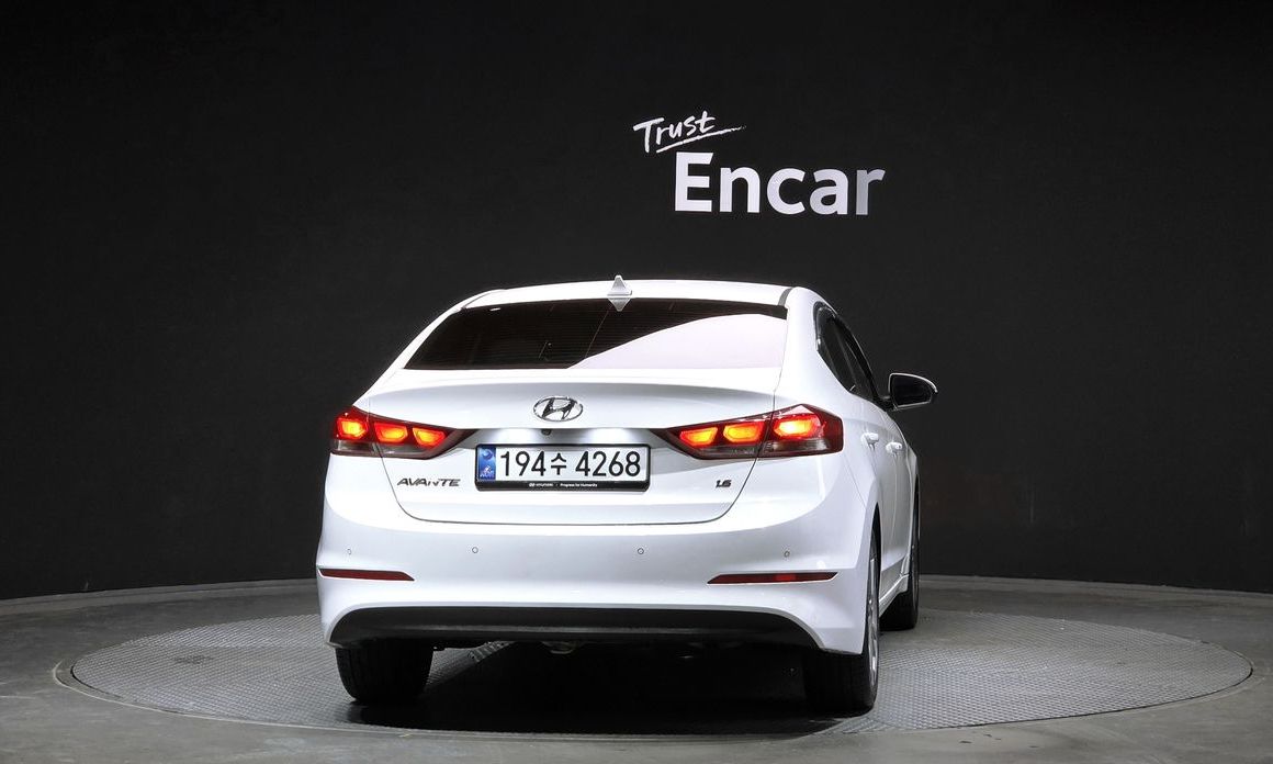 Hyundai AVANTE 2018