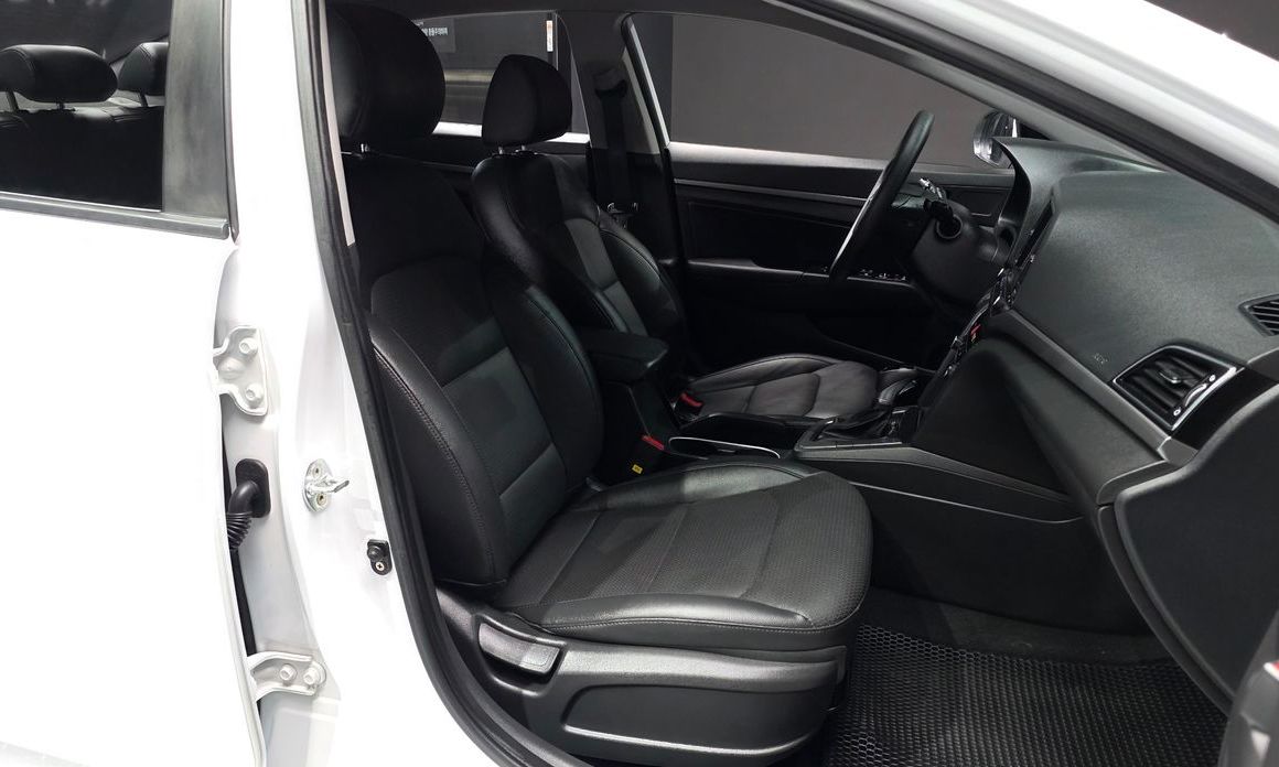 Hyundai AVANTE 2018