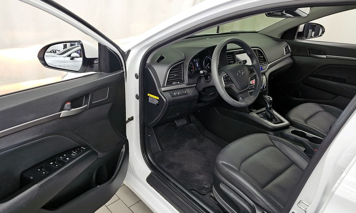 Hyundai AVANTE 2017