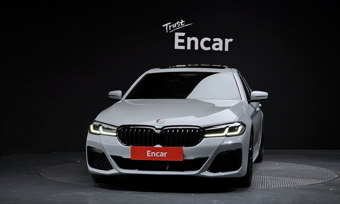 BMW 5-Series 2022