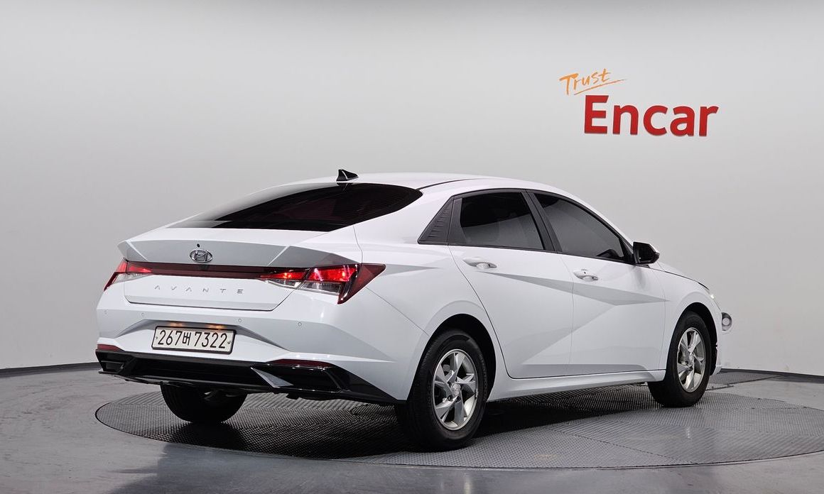 Hyundai AVANTE 2021