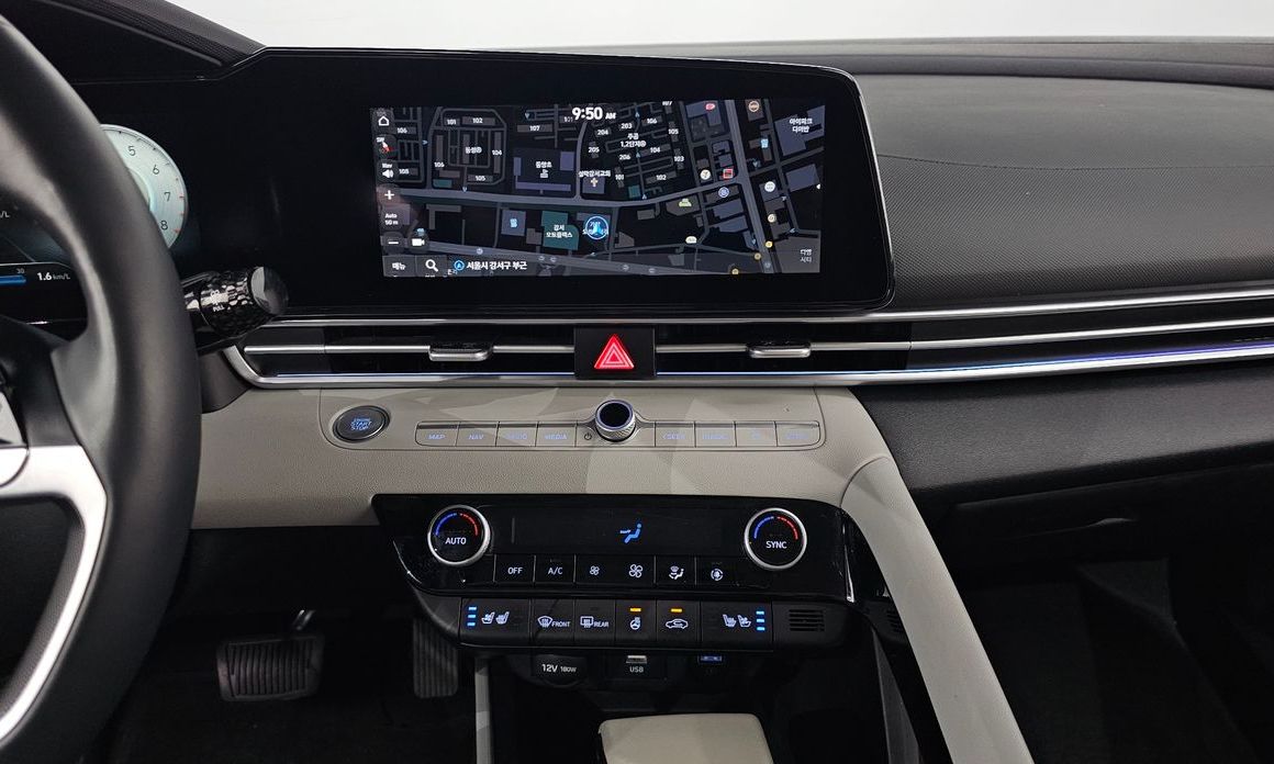 Hyundai AVANTE 2021