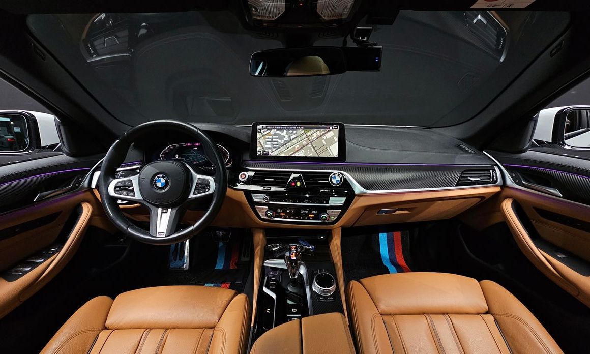 BMW 5-Series 2022