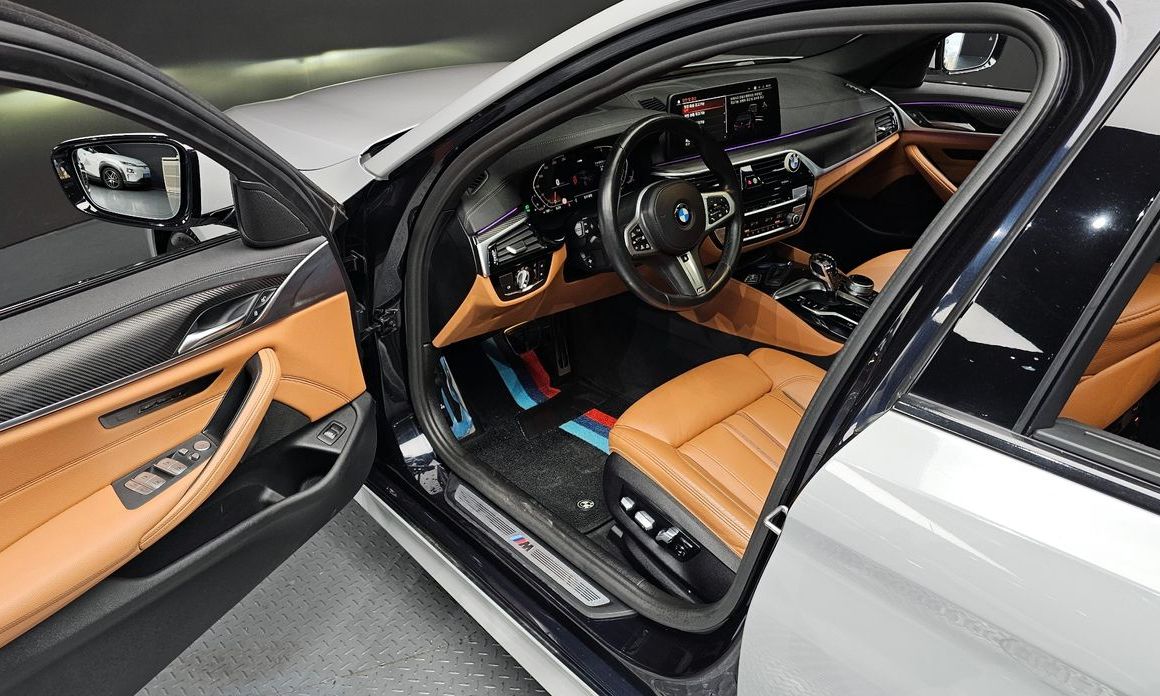 BMW 5-Series 2022