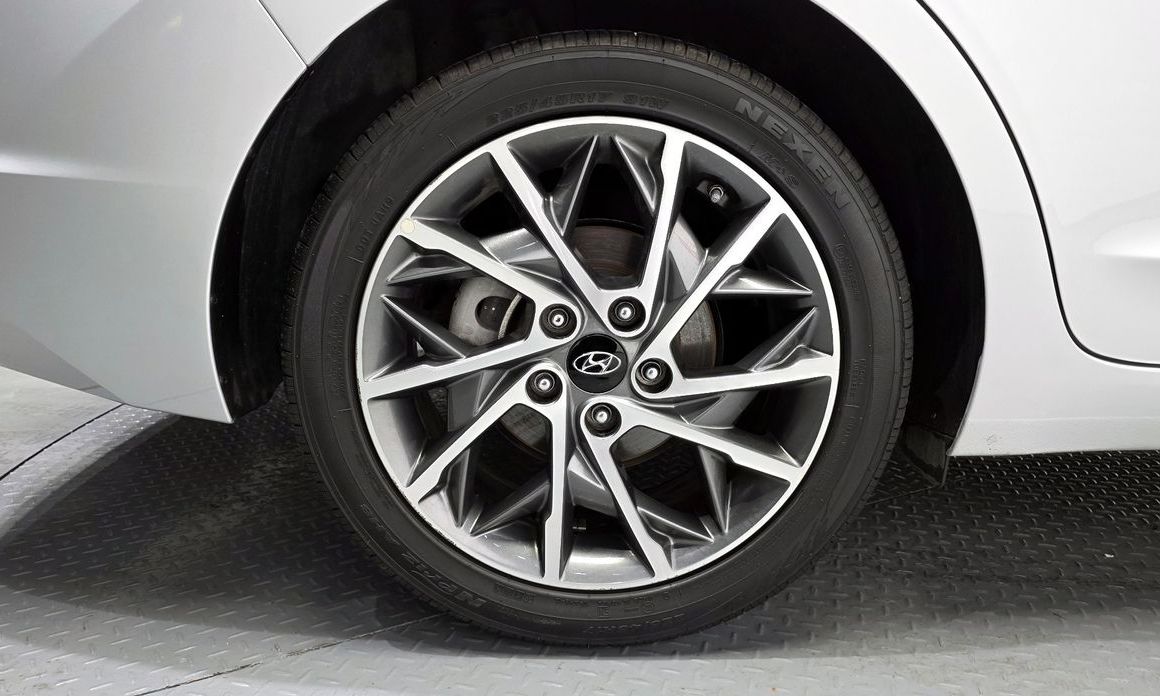 Hyundai AVANTE 2019