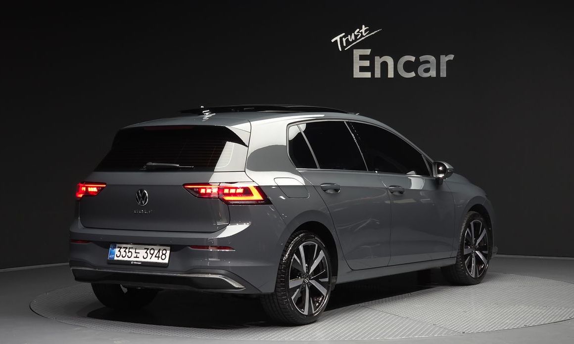Volkswagen Golf 2025