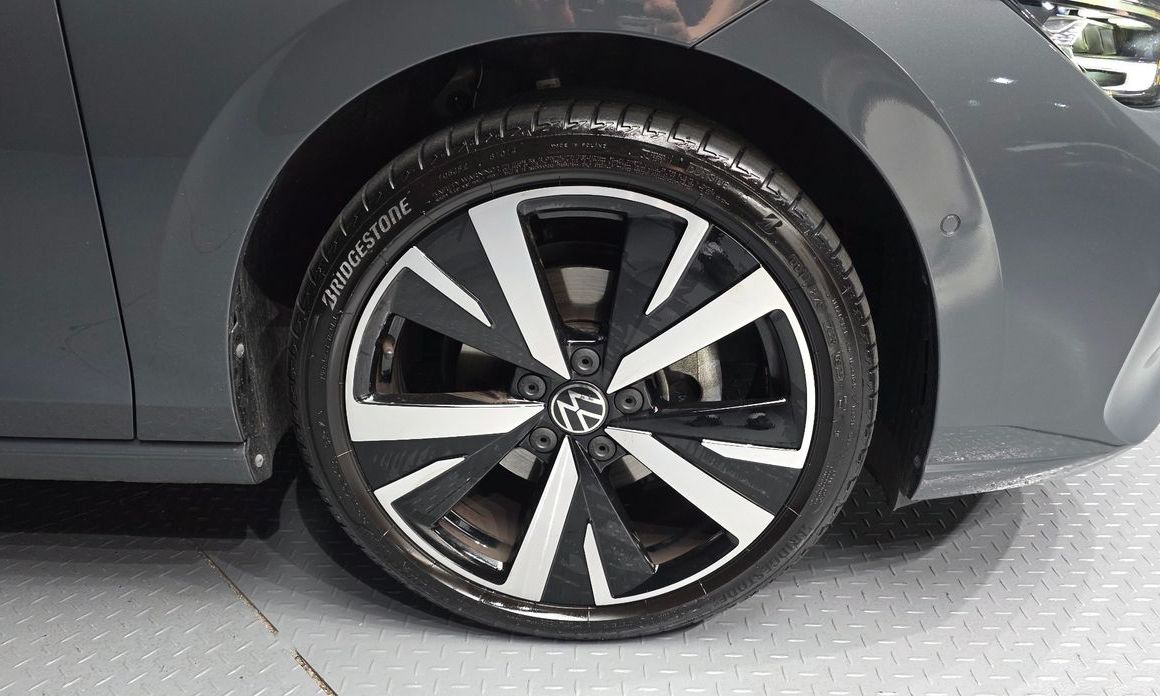 Volkswagen Golf 2025