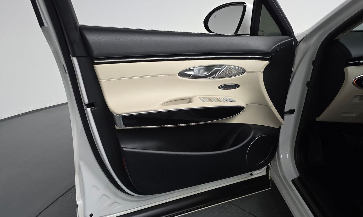 Genesis GV70 2023