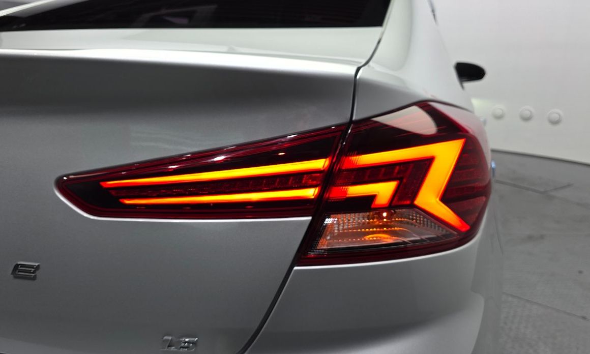 Hyundai AVANTE 2019