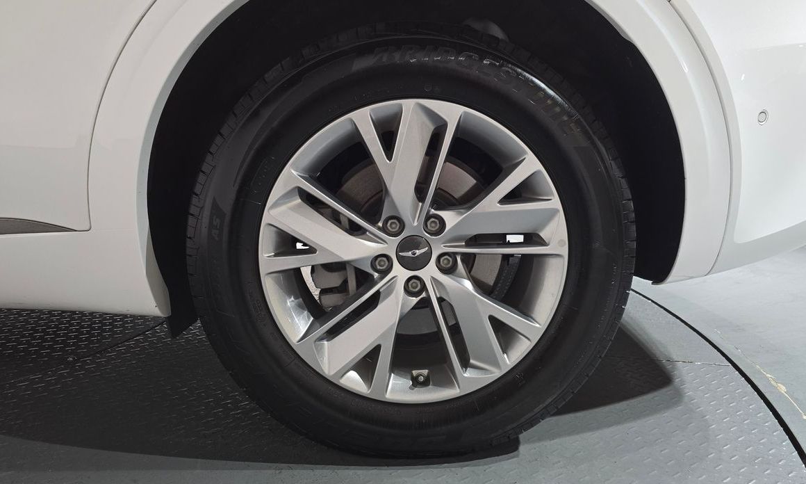 Genesis GV70 2023