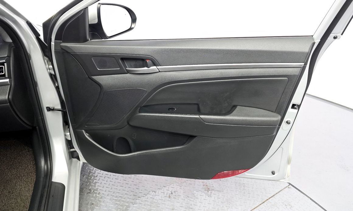 Hyundai AVANTE 2019
