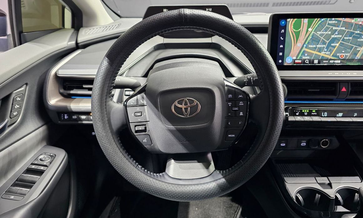 Toyota Prius 2025