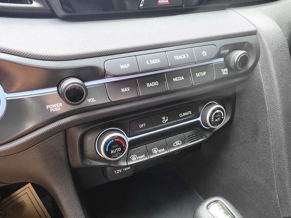 Hyundai Veloster 2021