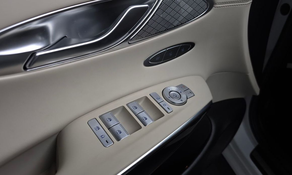 Genesis GV70 2023