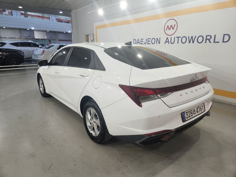 Hyundai AVANTE 2023