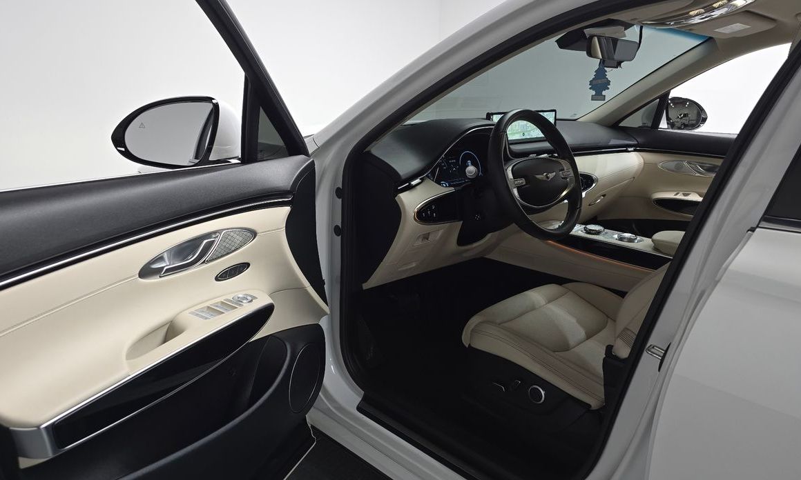 Genesis GV70 2023