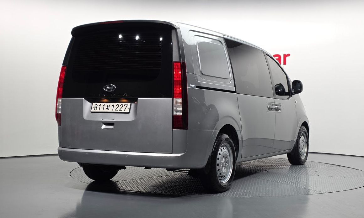 Hyundai Staria 2022