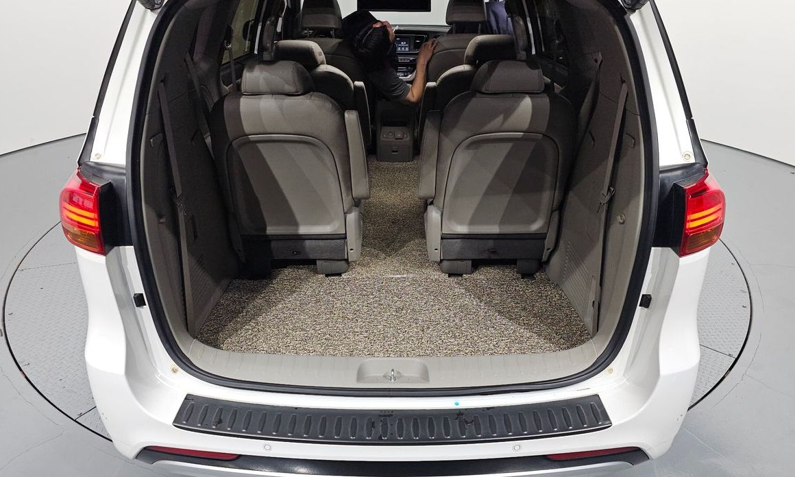 Kia Canival 2018