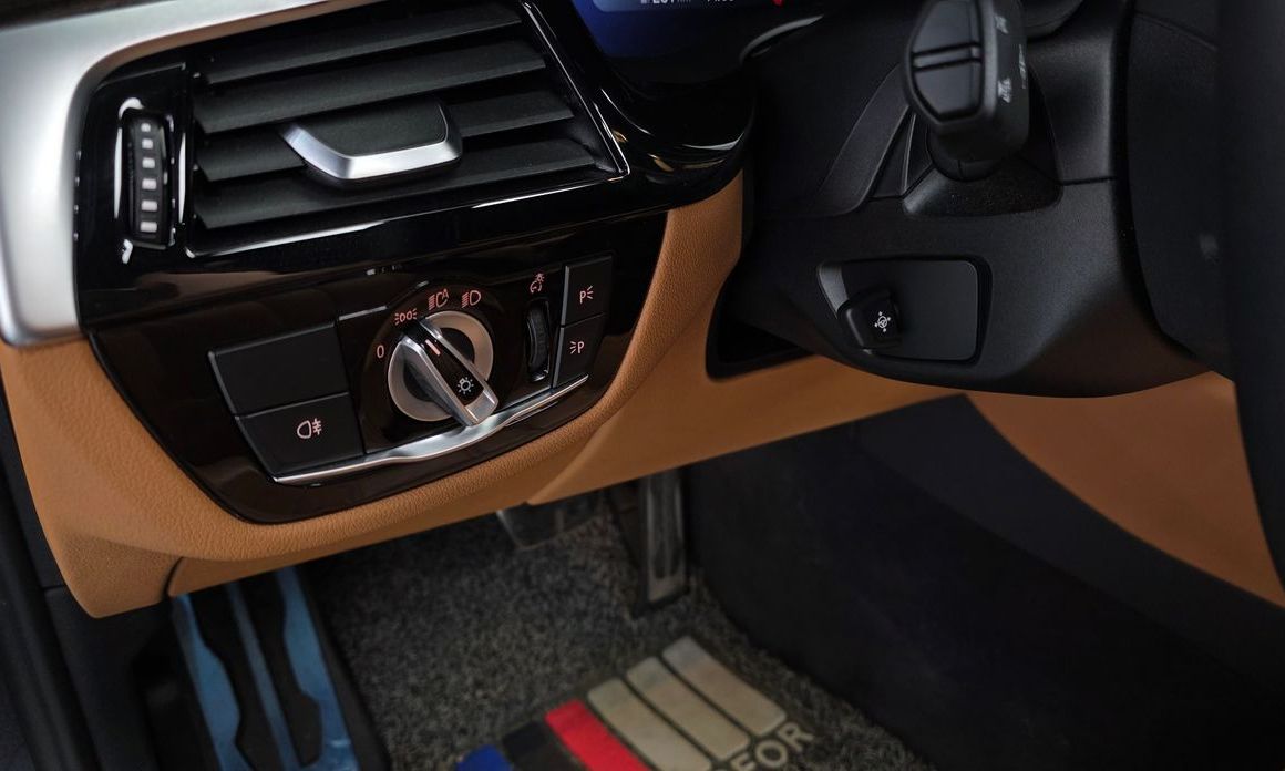 BMW 5-Series 2021