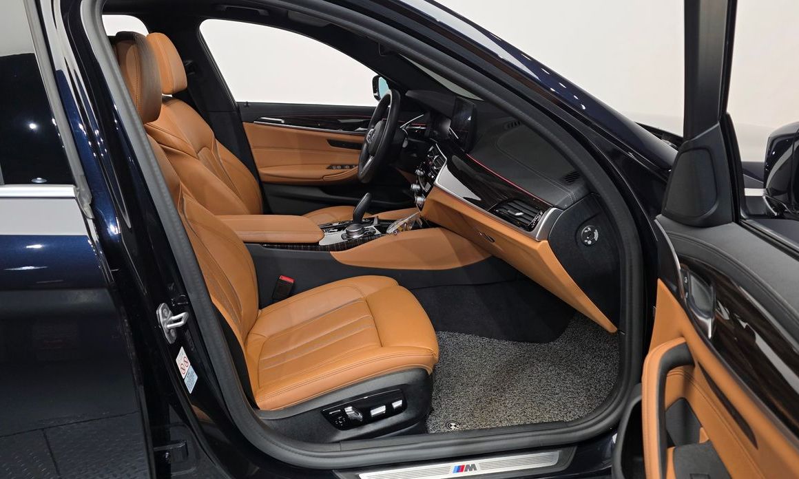 BMW 5-Series 2021