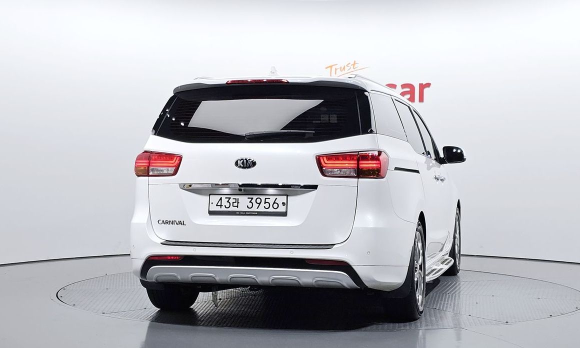 Kia Canival 2018