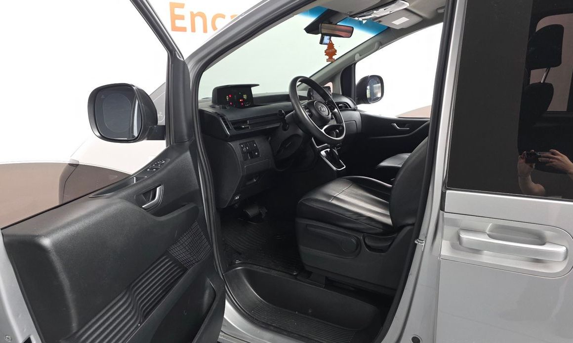 Hyundai Staria 2022