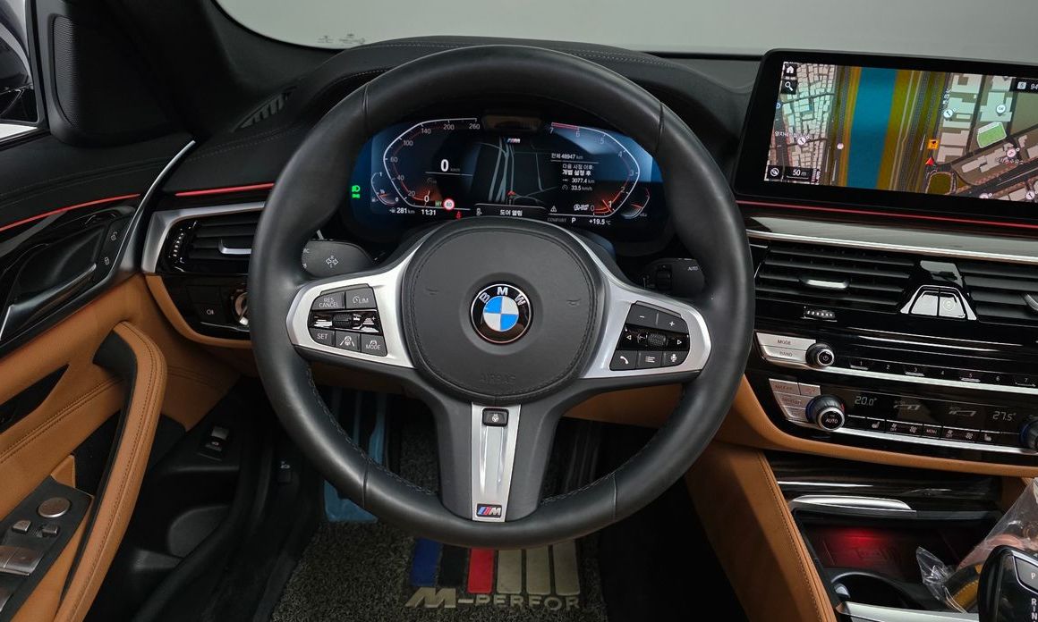 BMW 5-Series 2021