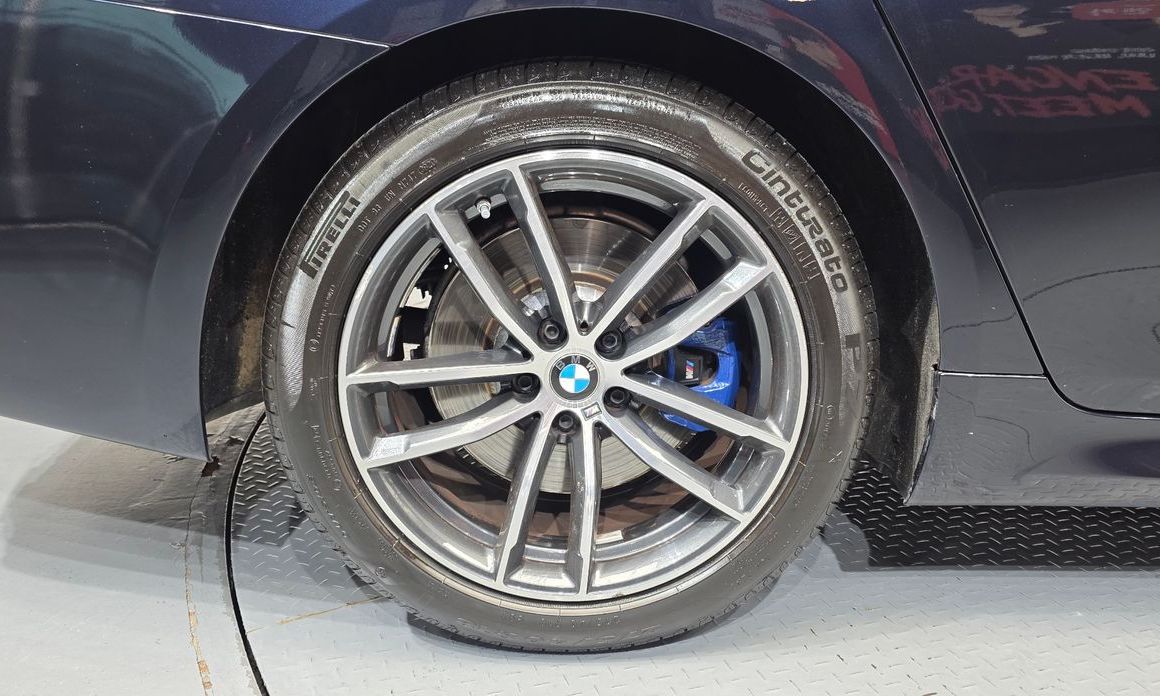 BMW 5-Series 2021