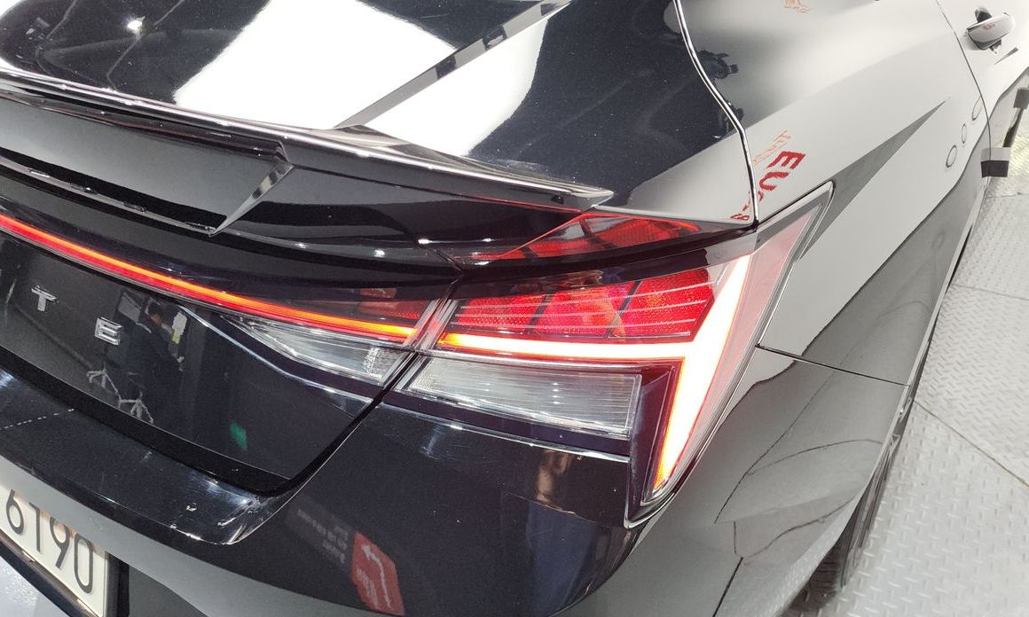 Hyundai AVANTE 2021