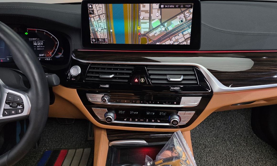BMW 5-Series 2021