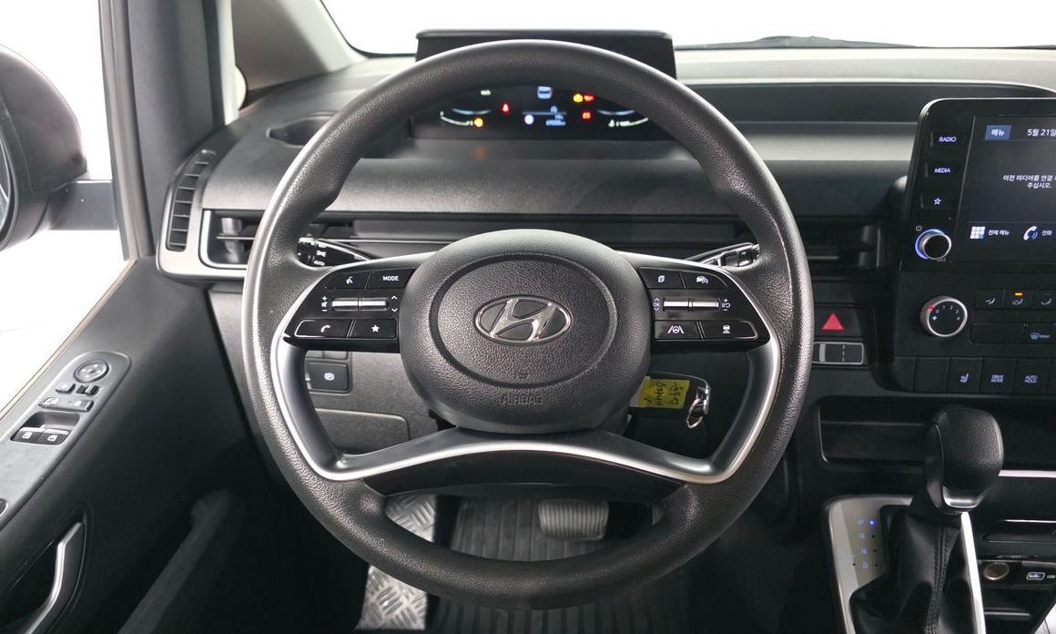 Hyundai Staria 2022