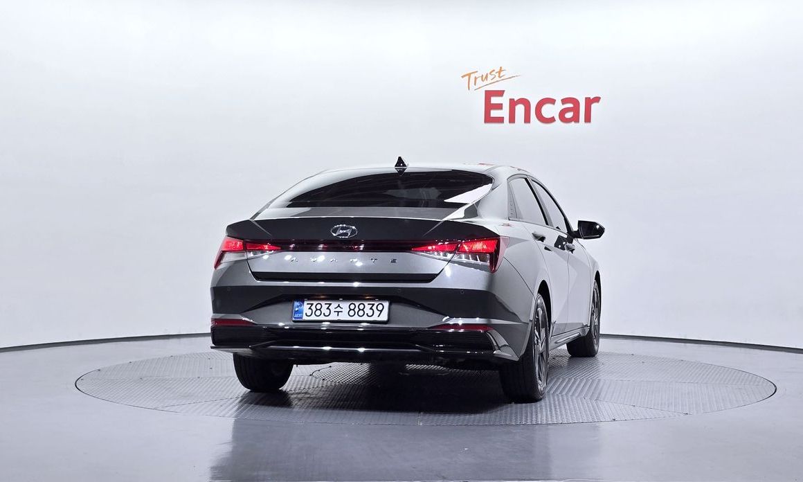 Hyundai AVANTE 2021