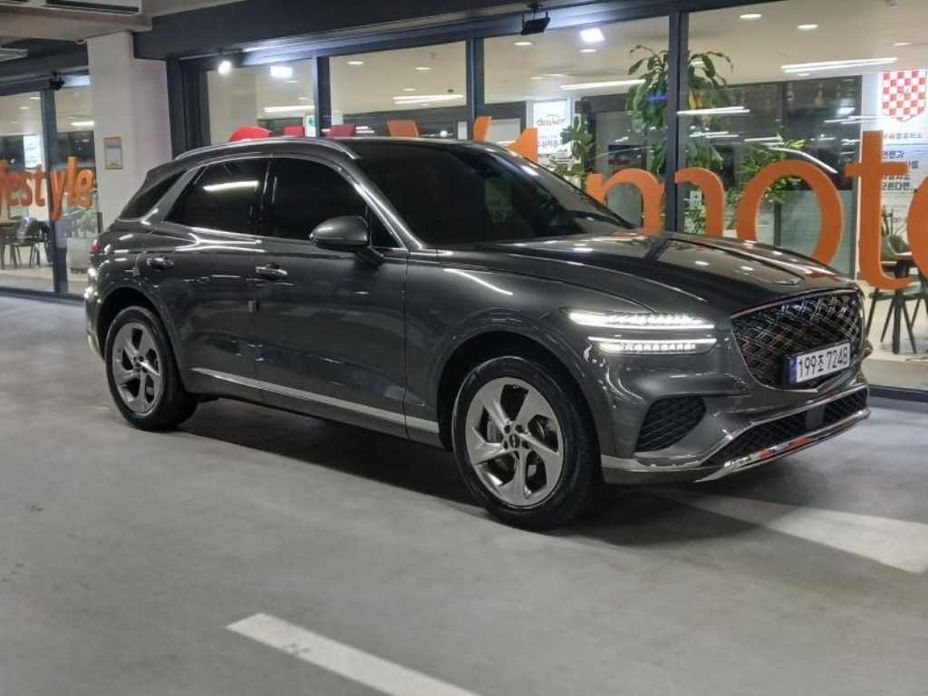 Genesis GV70 2025